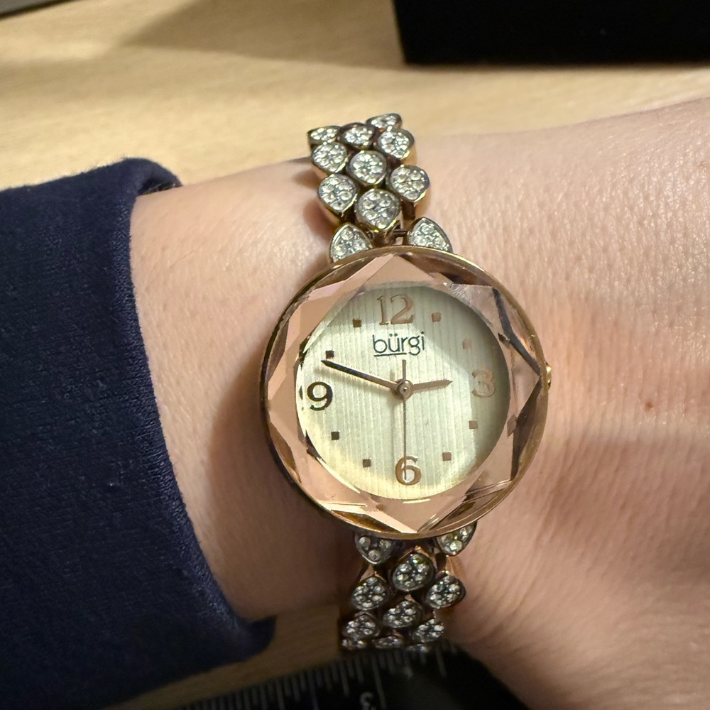 Burgi‎ Women Rose Gold Austrian Crystal Bracelet Watch BUR124RG Miyota Quartz
